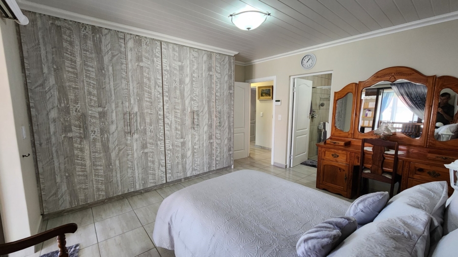 3 Bedroom Property for Sale in Seemeeu Park Western Cape